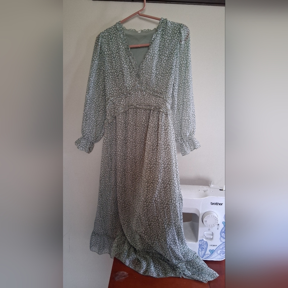 Light Sage Green Printed Midi Dress - Women